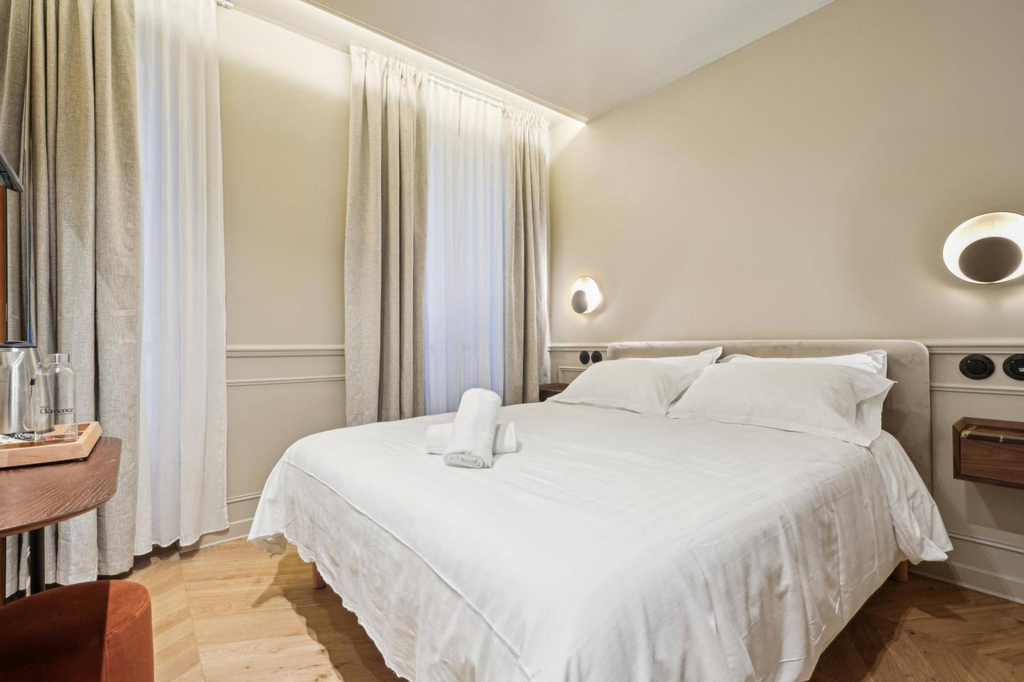 Hotel Clemence Paris Ngoại thất bức ảnh