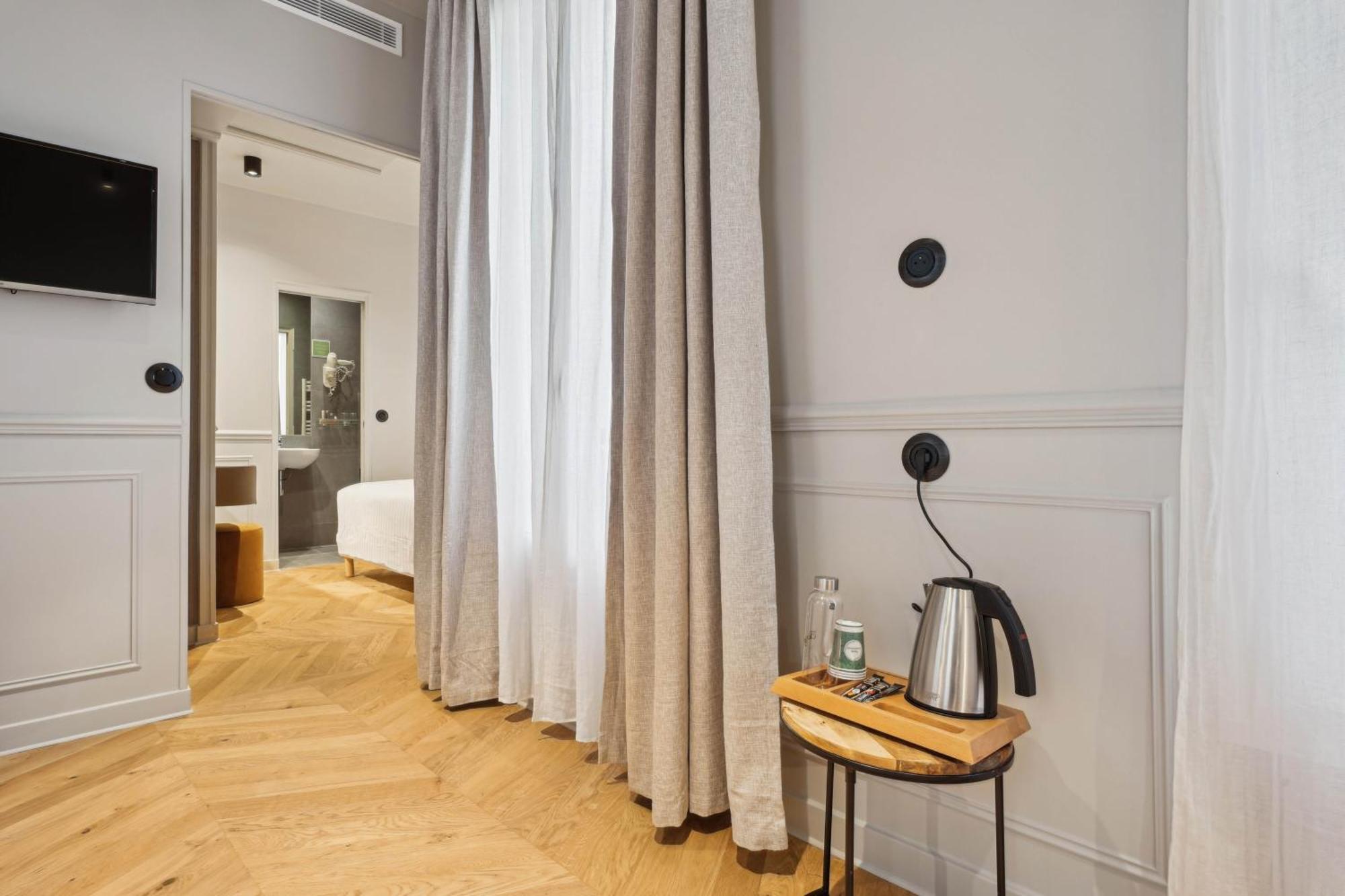 Hotel Clemence Paris Ngoại thất bức ảnh